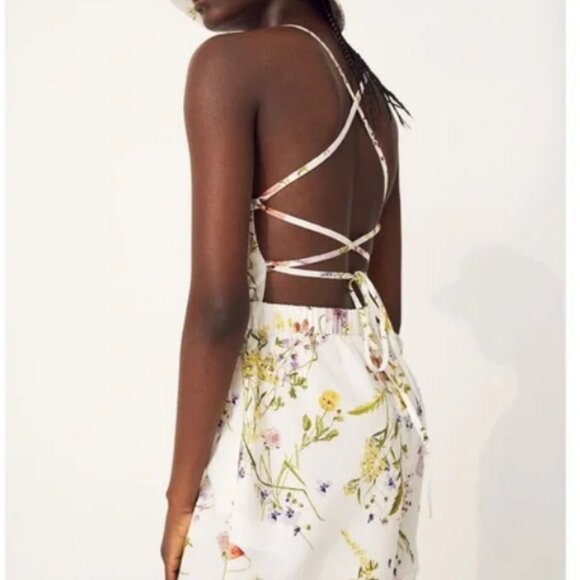 H&M Wildflower Romper L | Open Back, Adjustable Ties, Pockets, Linen Blend - Picture 2 of 5